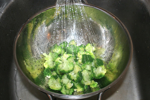 27 - Broccoli kalt abschrecken / Refresh broccoli