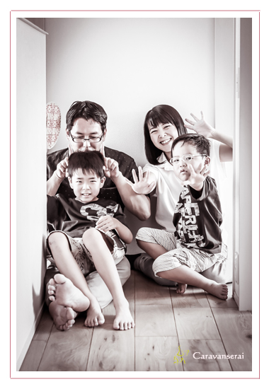 家族写真　ファミリーフォト　バースデーフォト　誕生日記念　愛知県瀬戸市　出張撮影　新築自宅　人気　オススメ