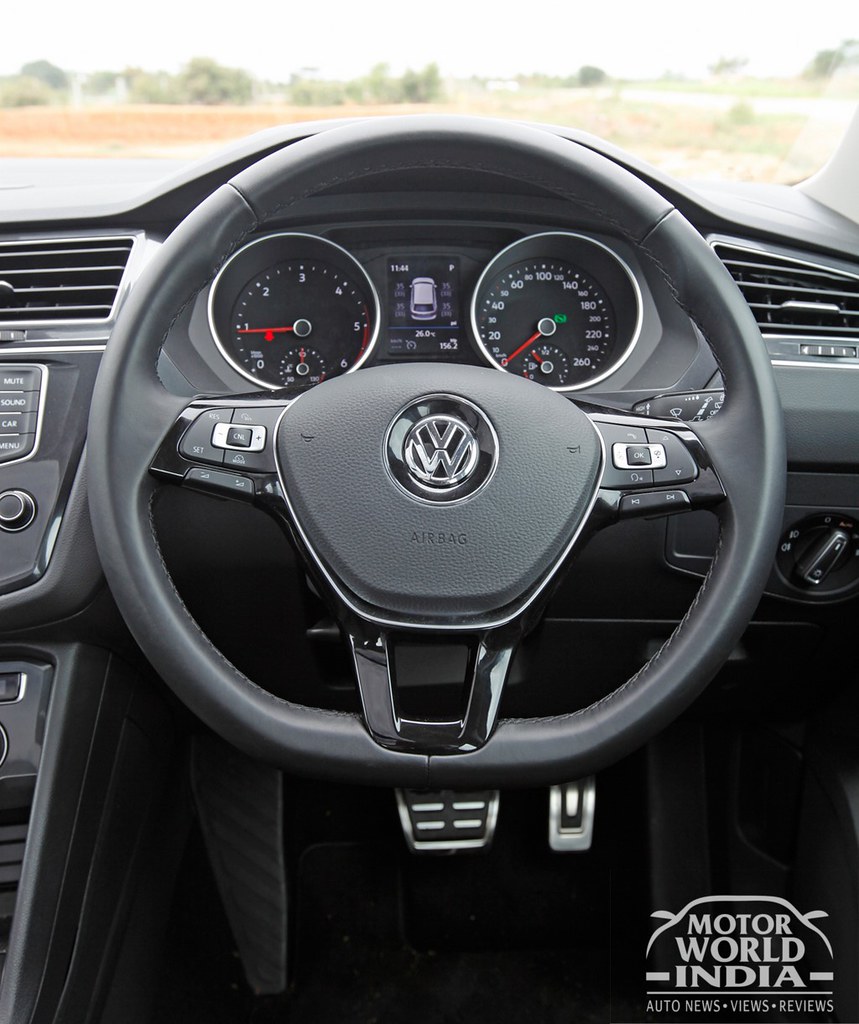 Volkswagen-Tiguan-Interiors (25)
