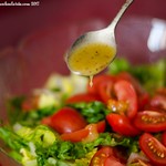 Salat mit Honig-Mohn-Senfdressing