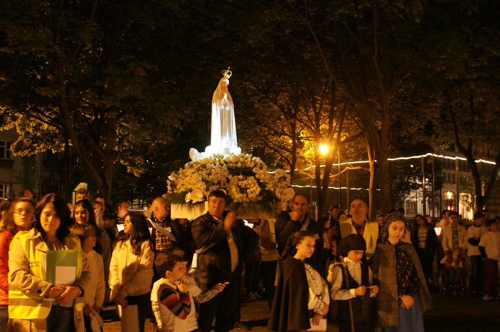 13/05/2017 - Procession de Notre-Dame de Fatima à Saint-Gilles