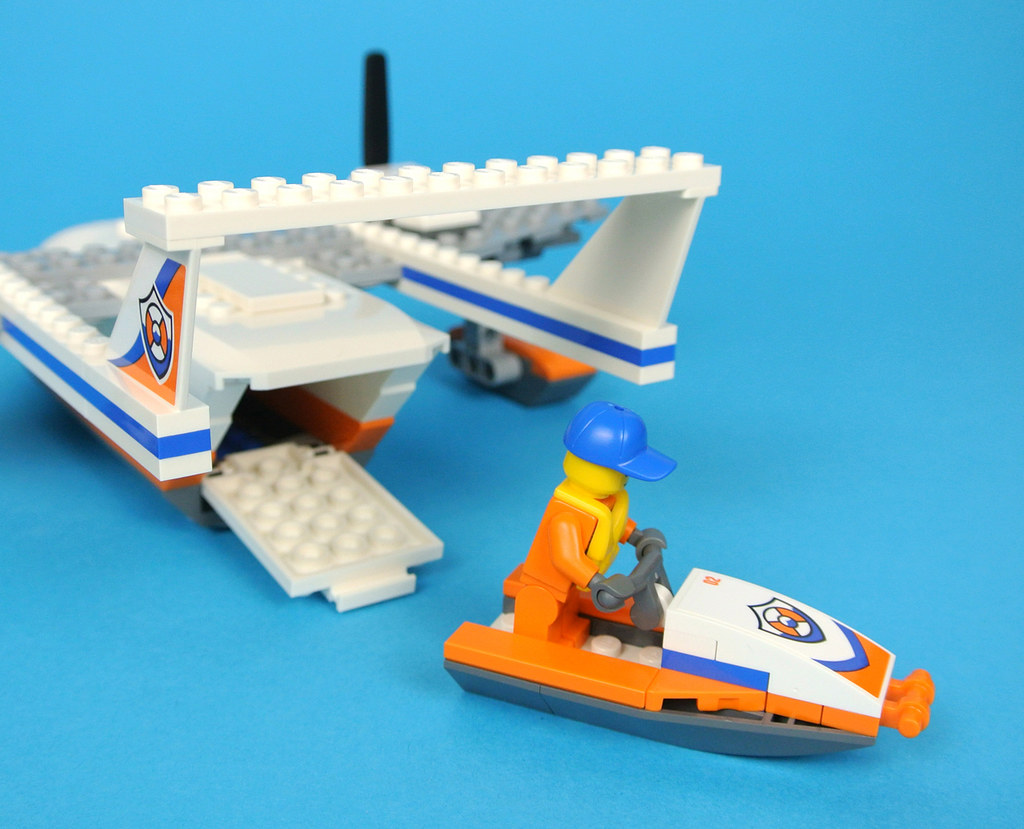 LEGO City 60164 Sea Rescue Plane review | Brickset: LEGO set guide and ...