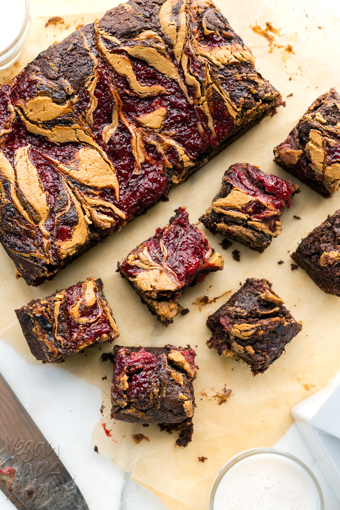 Need a gooey, decadent dessert? Peanut Butter Jelly Brownies to the rescue! Plus, they’re vegan & soy-free
