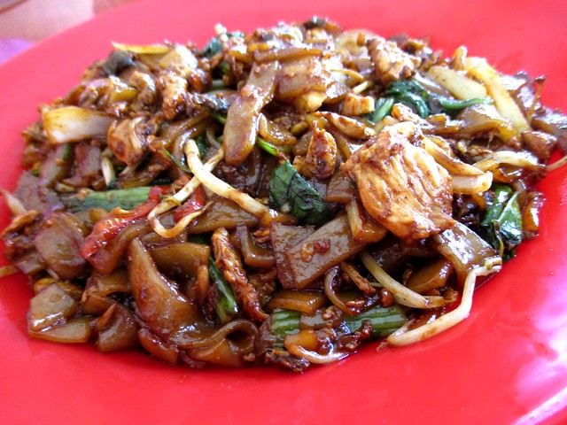 The Ruai fried kway teow with kerang