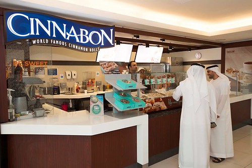 Abu-Dhabi-Airport-Cinnabon