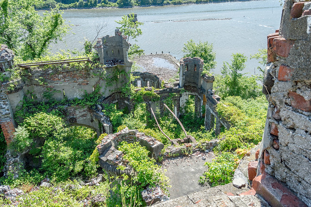 Bannerman Castle. From What’s that Medieval Castle doing in the middle of the Hudson River?