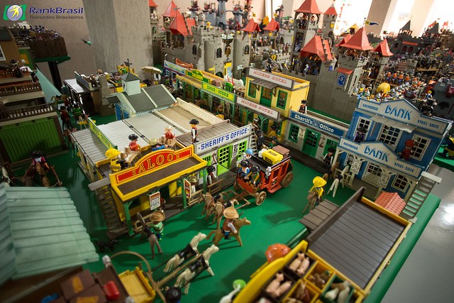 Maior coleção de playmobil