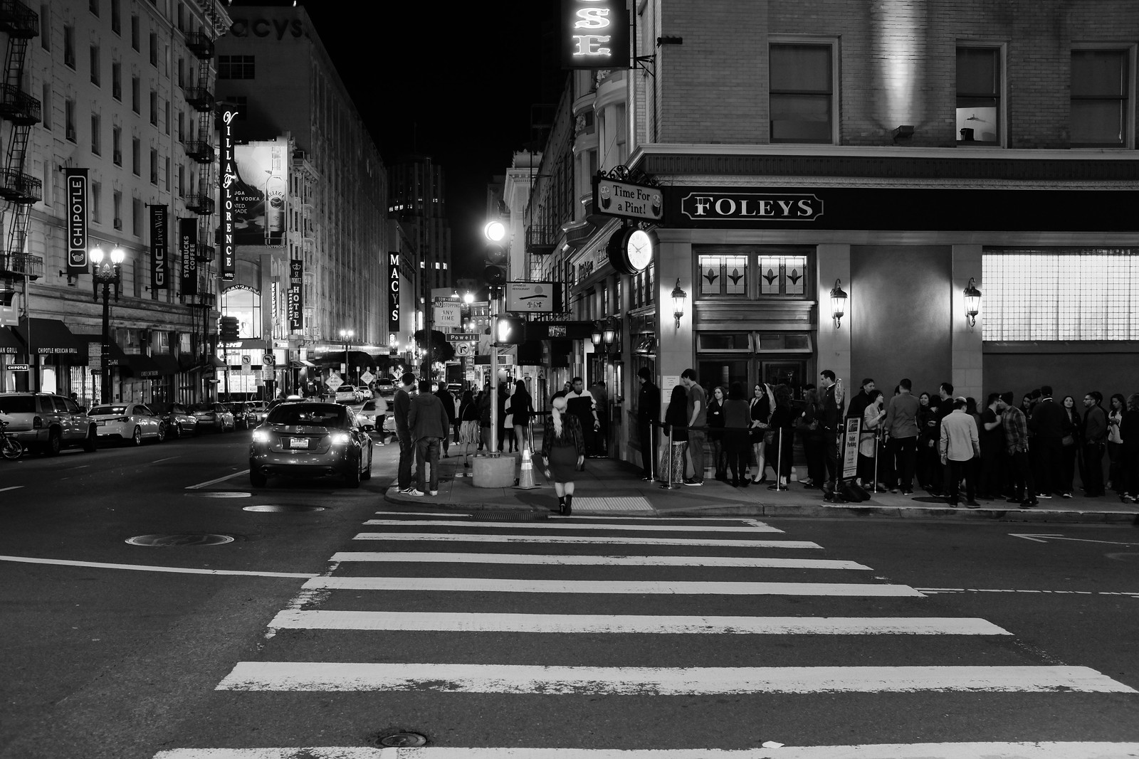 The Sanfrancisco night photo by FUJIFILM X100S.
