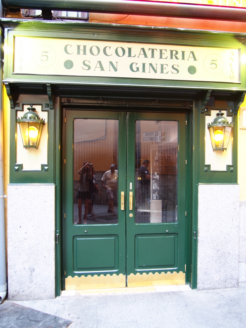 Madrid restaurant guide, Chocolateria San Gines churros
