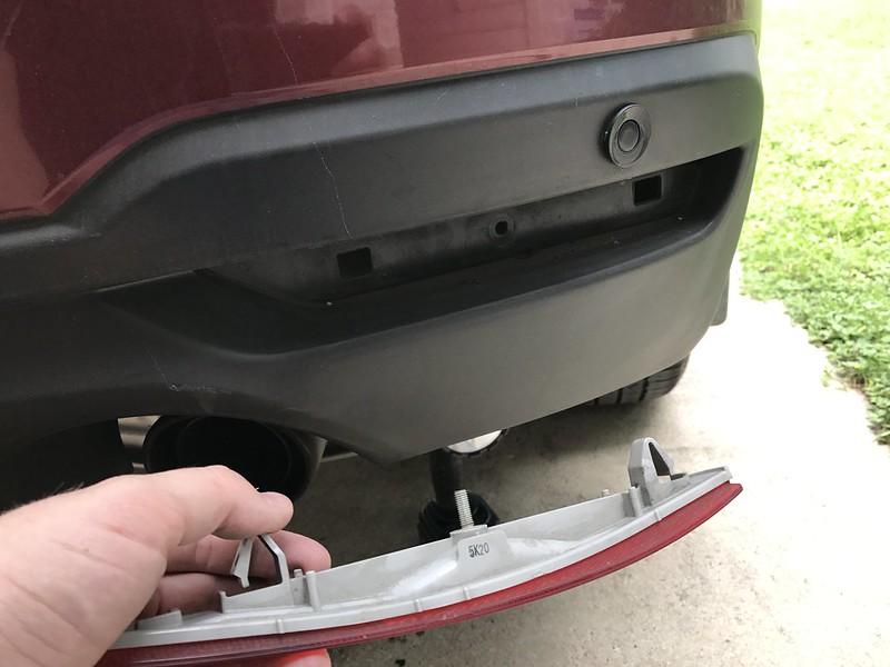 ('14'18) How to Install Rear Bumper Reflector Lights Subaru