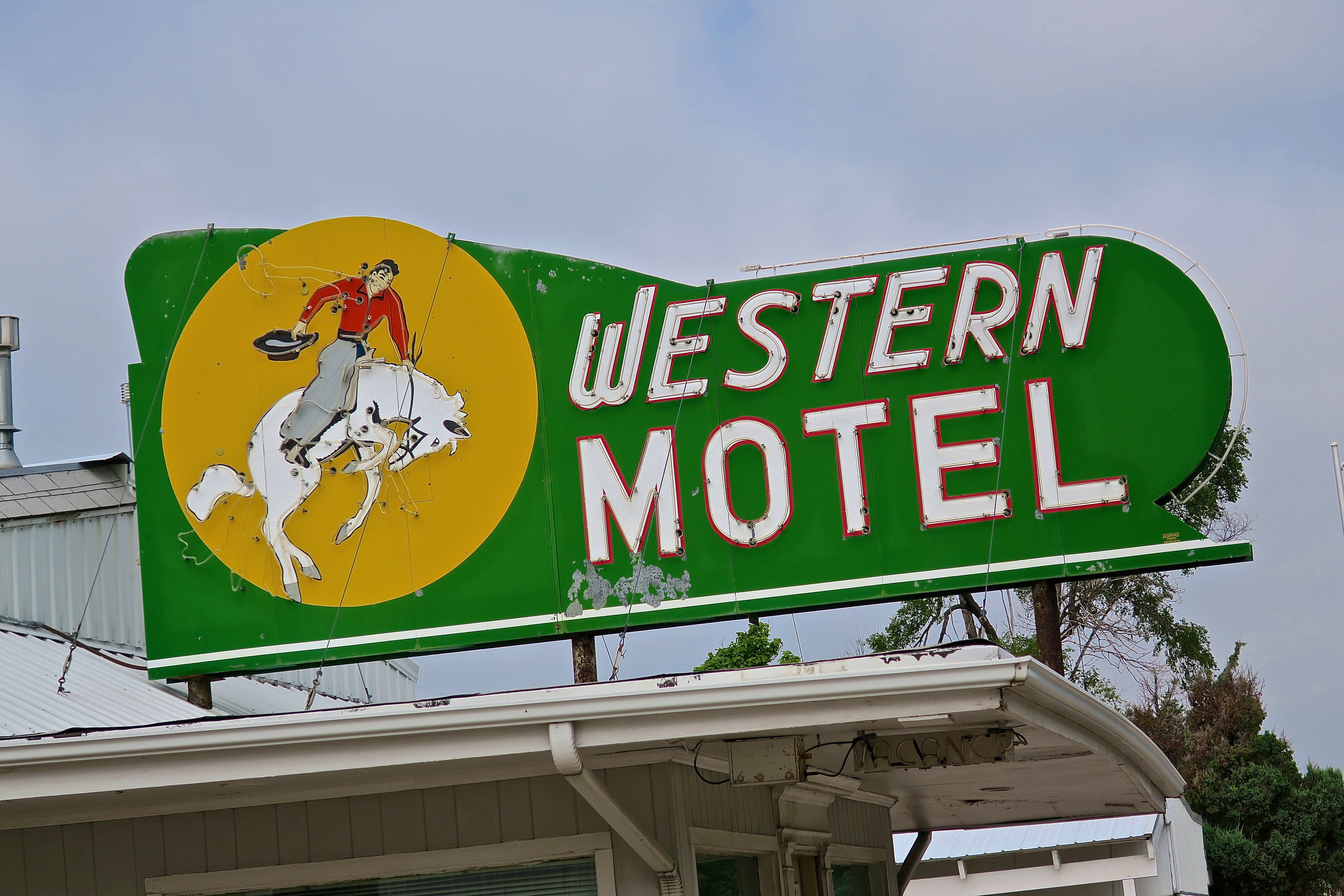 Western Motel - 706 West Rodeo Road Avenue, North Platte, Nebraska U.S.A. - July 4, 2016