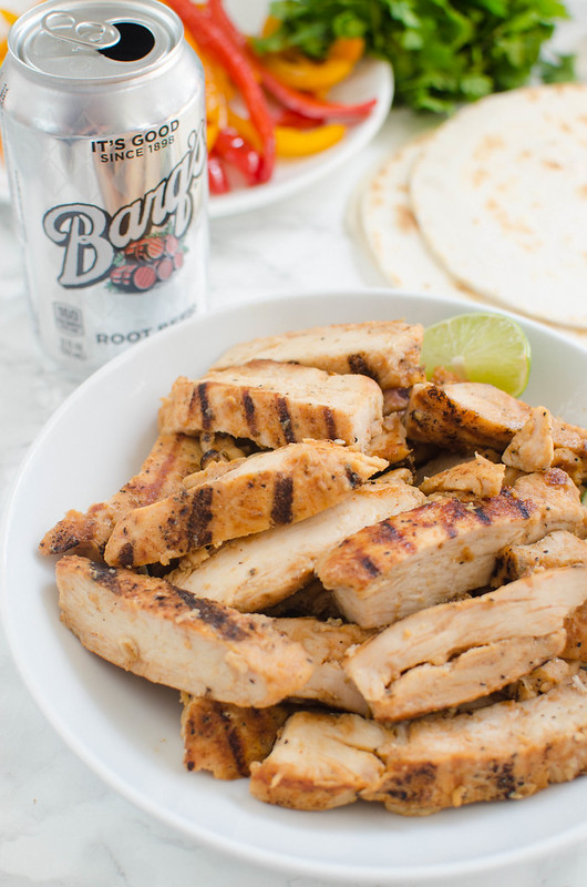 Chicken Fajitas - easy and delicious weeknight meal!