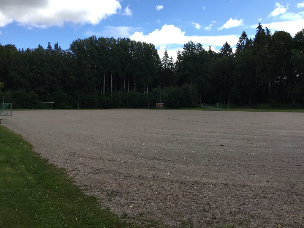 Picture of service point: Kilonpuiston koulu / Hiekkakenttä