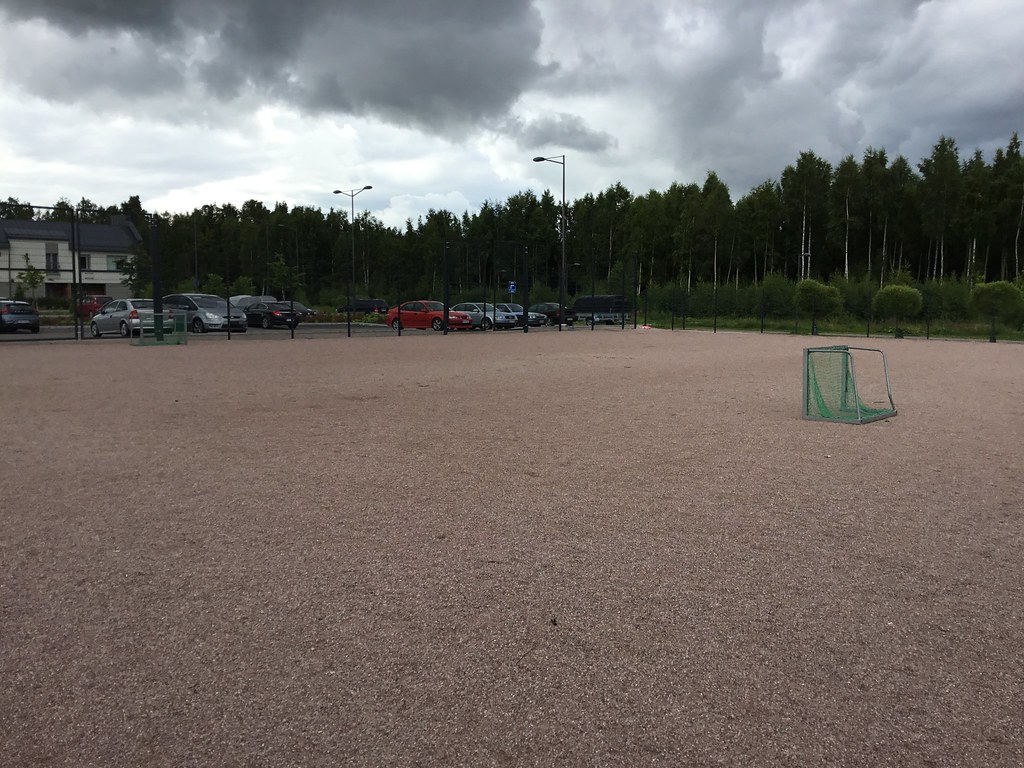 Picture of service point: Opinmäen koulu / Hiekkakenttä 2