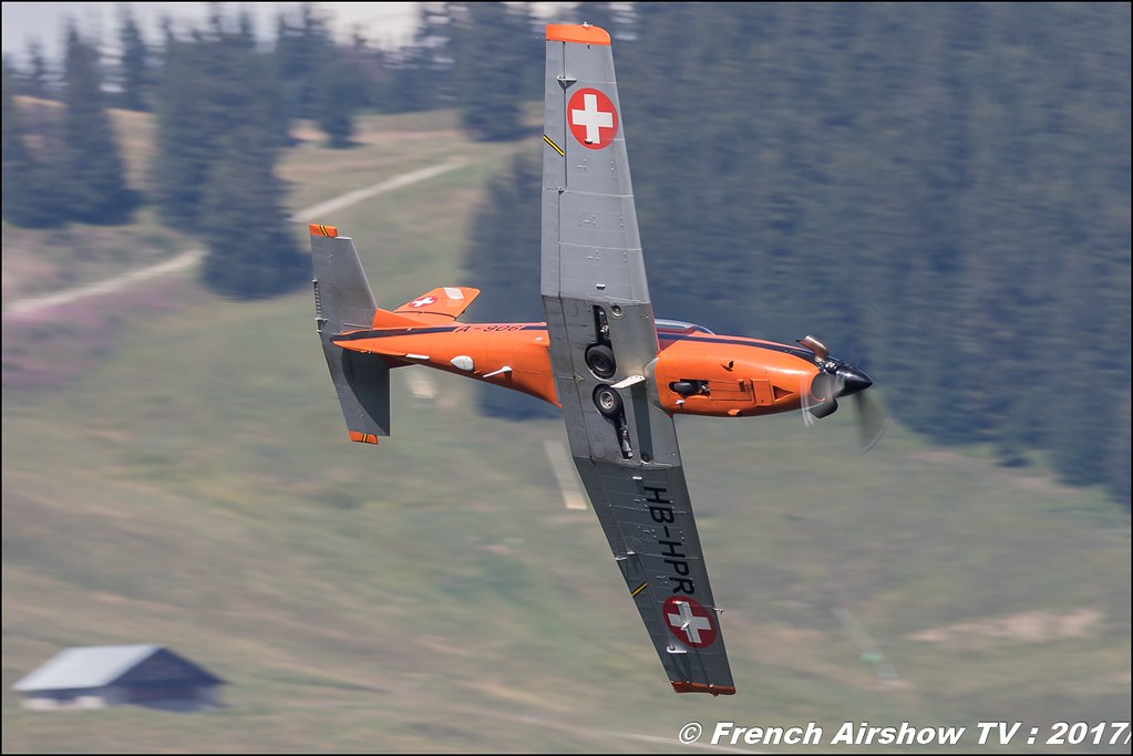 Pilatus PC-7 (HB-HPR) 50ans d'Aviation Megeve 2017 - altiport de Megève , Haute-Savoie, Auvergne-Rhône-Alpes , Meeting Aerien 2017