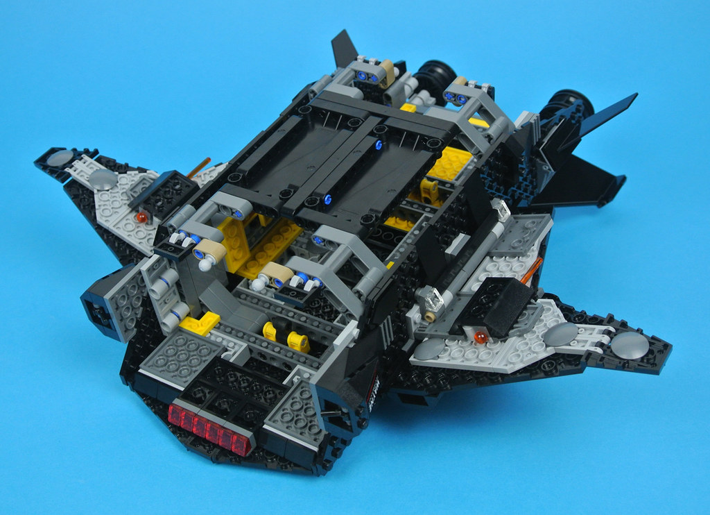 Review: 76087 Flying Fox: Batmobile Airlift Attack | Brickset: LEGO set  guide and database
