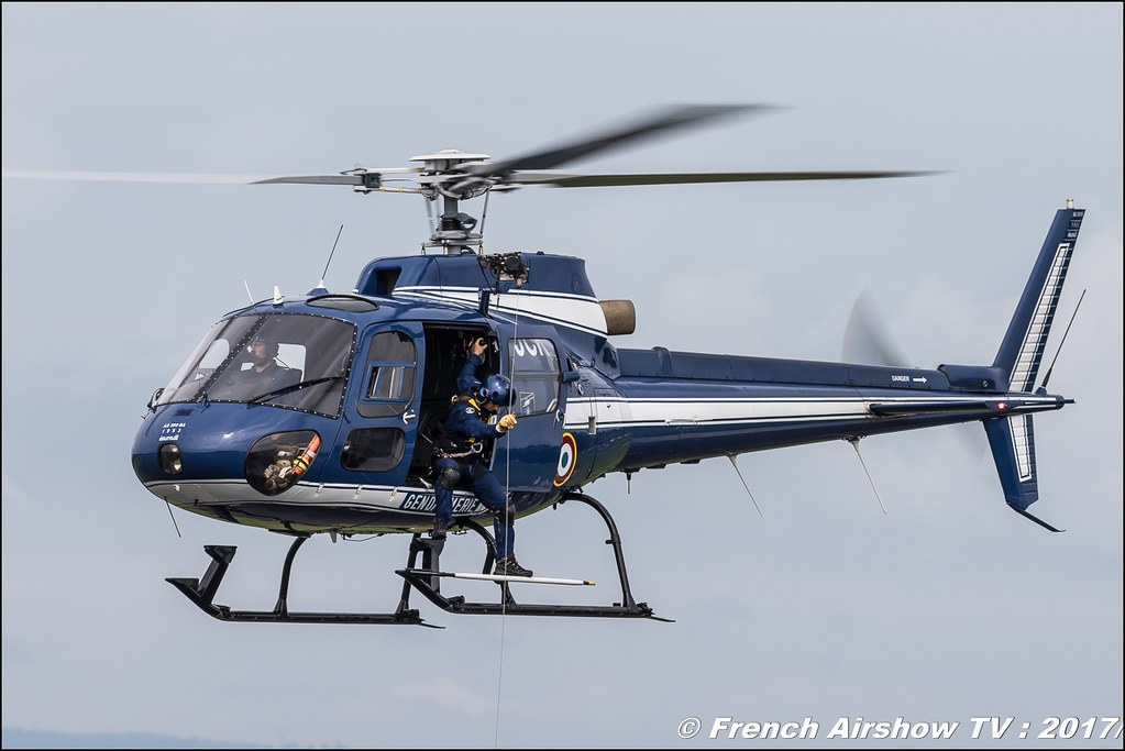 AS350 Écureuil , helicoptere gendarmerie - Groupe d'investigation ,JPO Aurillac 2017 , Meeting Aerien Aeroclub du cantal 2017