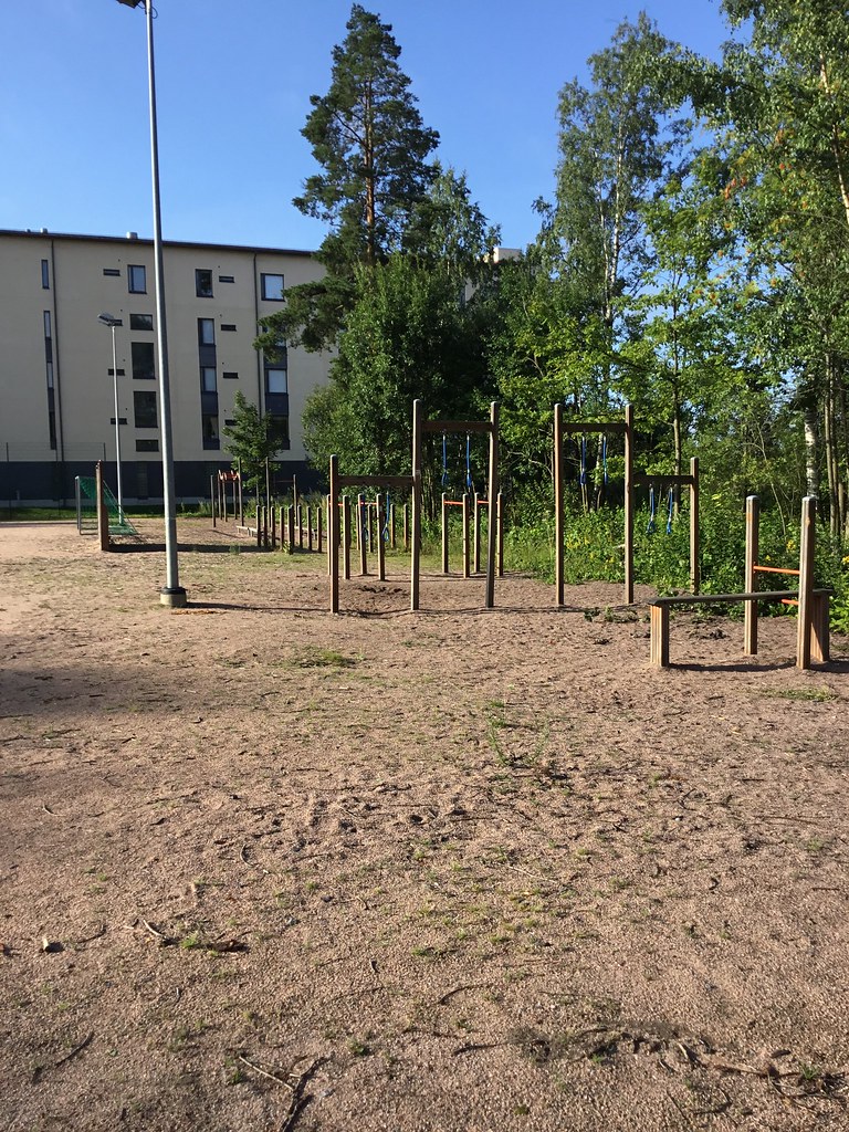 Picture of service point: Ruusutorppa / Ulkokuntoiluvälineet