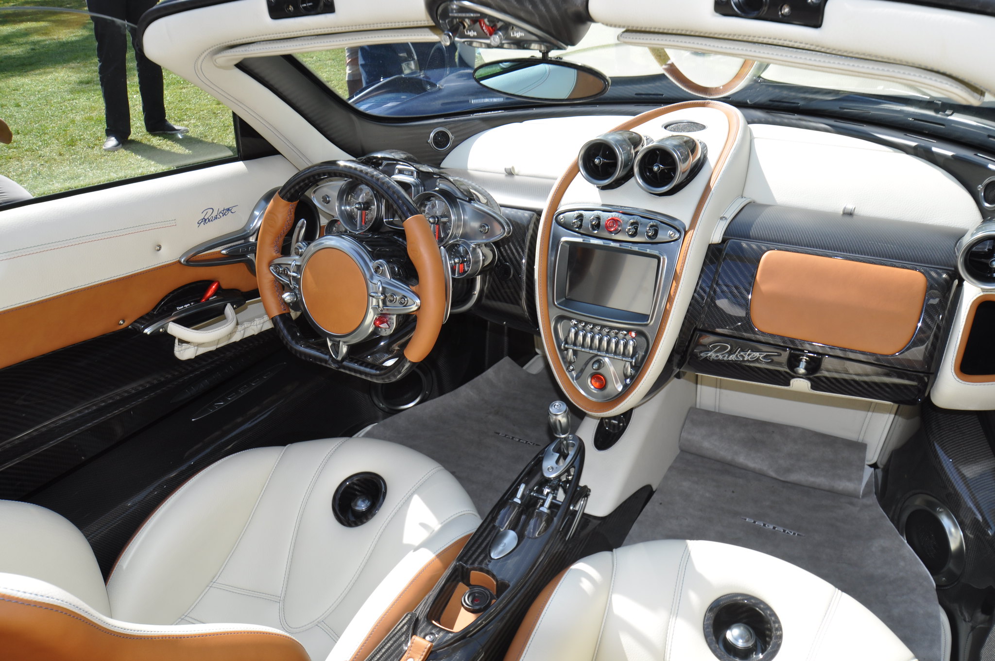 Huayra Roadster Blue Carbon White Brown Interior Us Spec