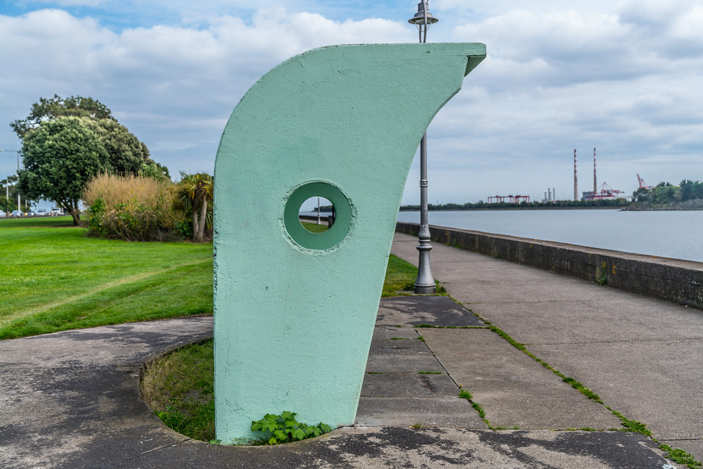 RETRO WIND SHELTERS IN CLONTARF [DESIGNED IN 1934 BY HERBERT SIMMS]  004