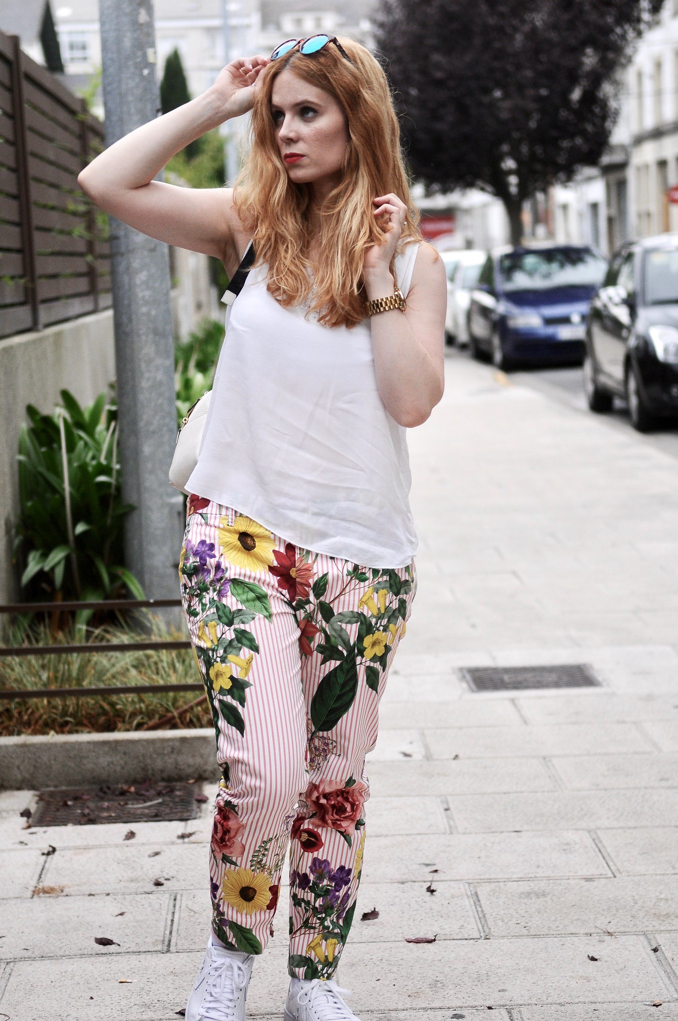 Pantalon con online flores