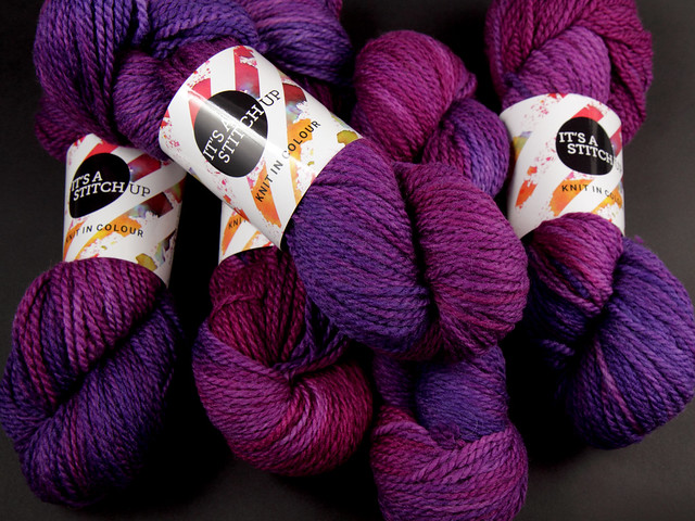 Awesome Aran – pure British superwash wool hand-dyed yarn 100g – ‘Purple Heart’