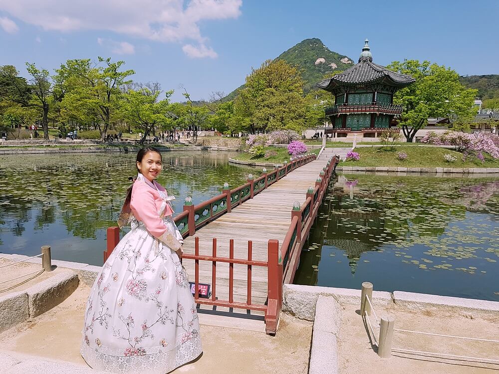 hanbok wearing in seoul
