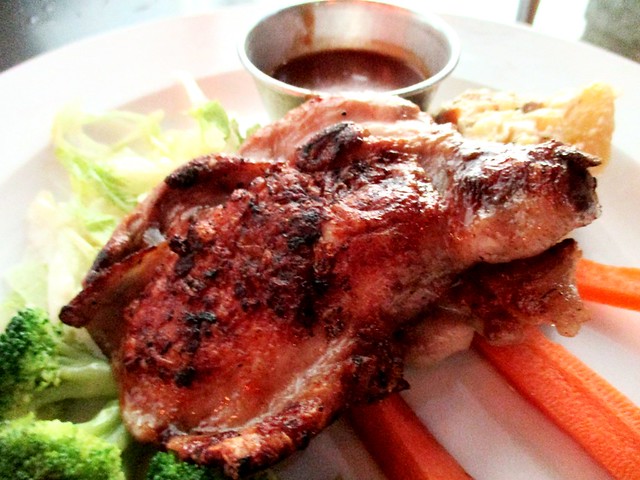 CafeCafe@Giant grilled chicken with mashroom sauce