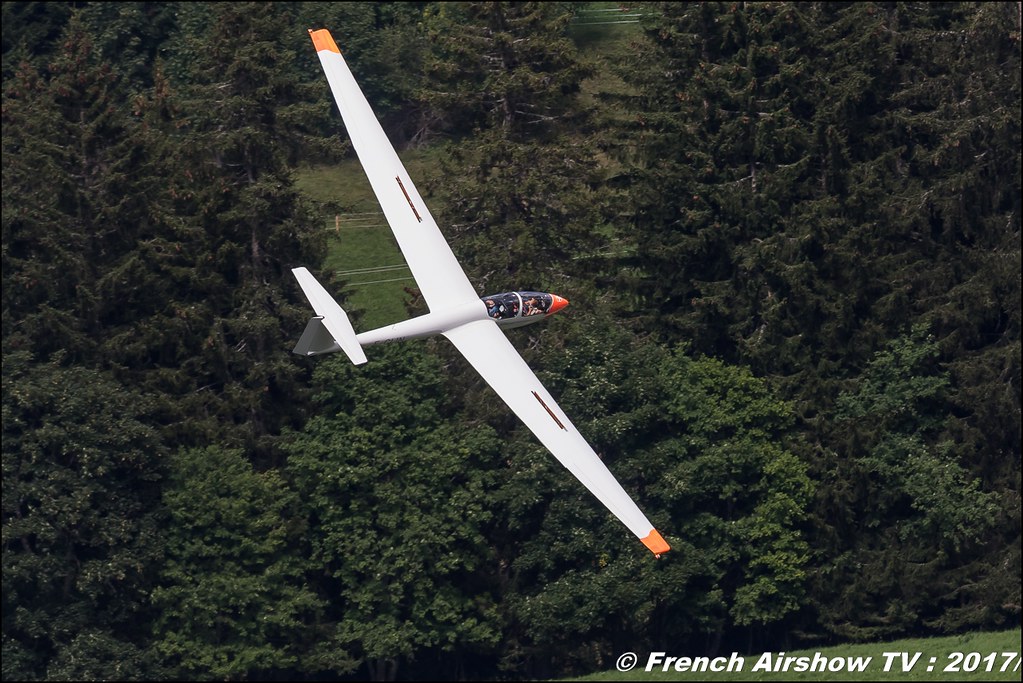 Planeur Voltige ASK21 F-CLIN Centre Savoyard de Vol à Voile Alpin CSVVA 50ans d'Aviation Megeve 2017 - altiport de Megève , Haute-Savoie, Auvergne-Rhône-Alpes , Meeting Aerien 2017