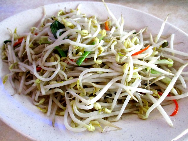 SCR Sg Merah salted fish bean sprouts