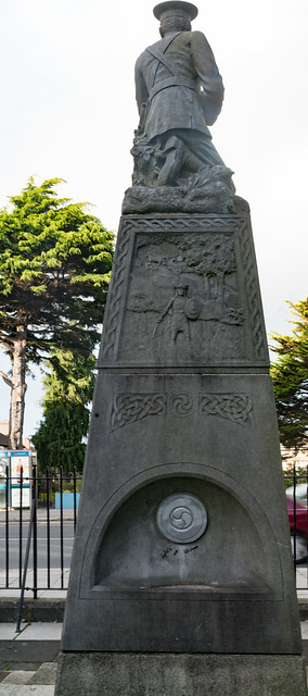  THE IRISH VOLUNTEER MONUMENT IN PHIBSBORO 003 