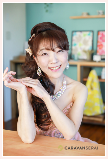 ピアニスト・鈴木久美子　プロフィール写真撮影　ドレス姿　ピアノリサイタルちらし・ポスター用　音楽家写真撮影