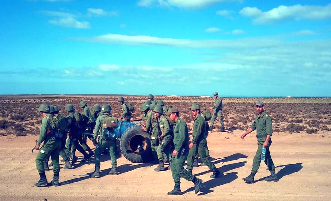 Photos de nos soldats et des Bases Marocaines - Page 4 36794559403_67ff95da51_o