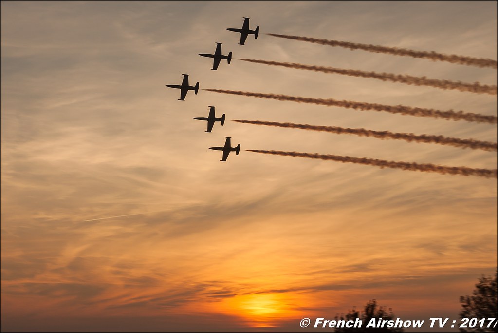Patrouille Breitling , Breitling Jet Team , sunset , Avignon Air Show 2017 , Aéroclub Vauclusien , avignonairshow2017 , Meeting Aerien 2017