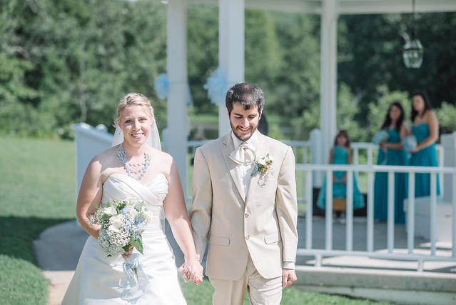 Wonderful waterfront wedding at Twin Lakes State Park. Photo credit: Karyn Johnson Photography