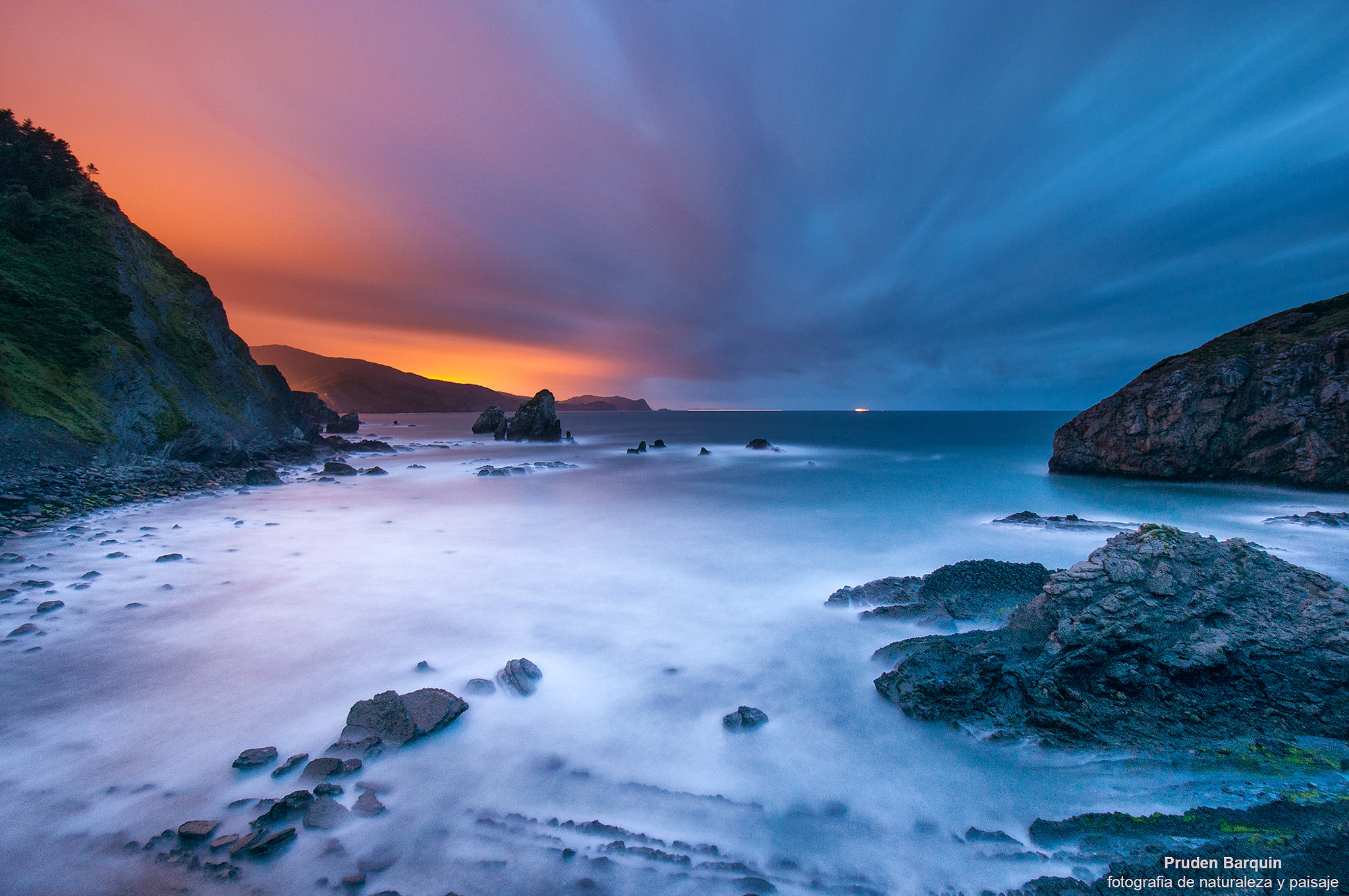 Sunset Time in Bakio, Spain By Pruden Barquin tapia. [2048 X 1360] : r ...