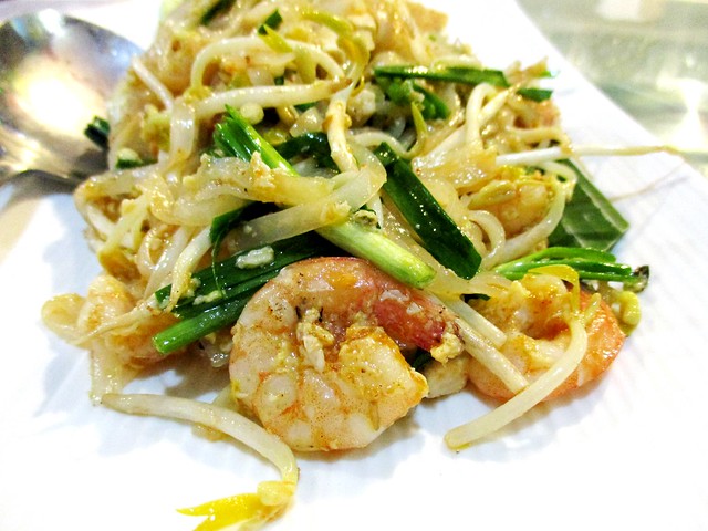 Flavours Thai Kitchen pad thai