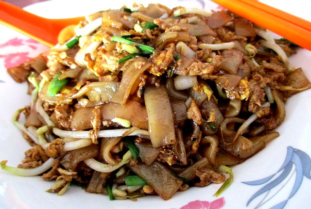 Fried kway teow 1