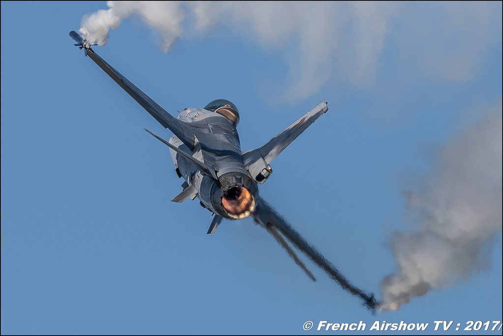 Belgian Air Force F-16 Solo Display , F-16 Solo Display Team Belge , Avignon Air Show 2017 , Aéroclub Vauclusien , avignonairshow2017 , Meeting Aerien 2017