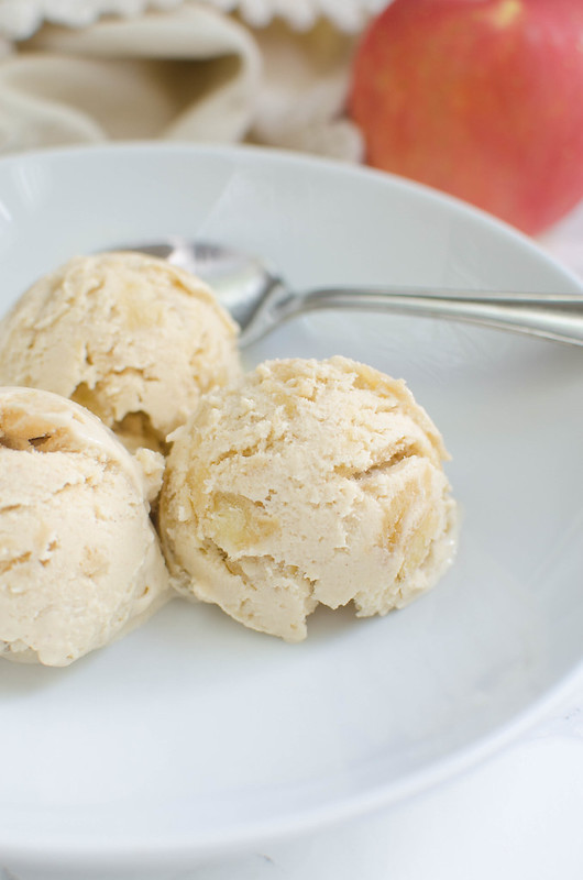 Paleo Apple Pie Ice Cream - the best dairy free fall ice cream! It tastes like frozen apple pie!