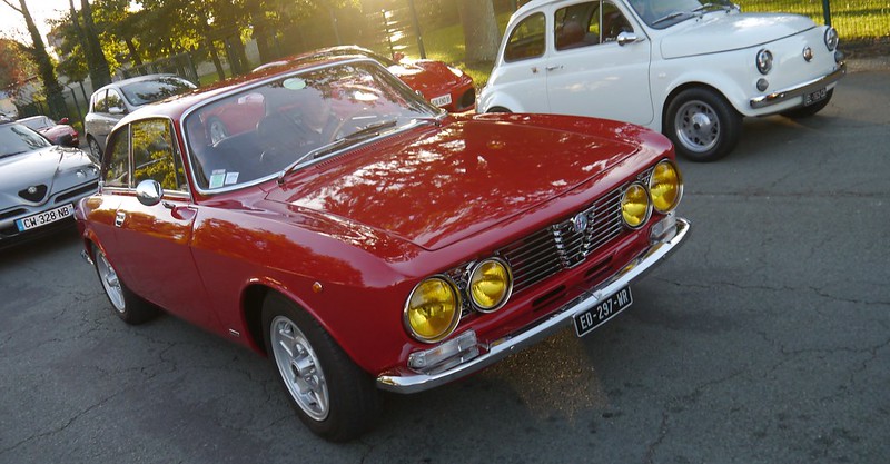 Alfa Romeo 1300 GT Junior rouge "Pimpon" - La votre ???? 26369776979_f704f44c7b_c