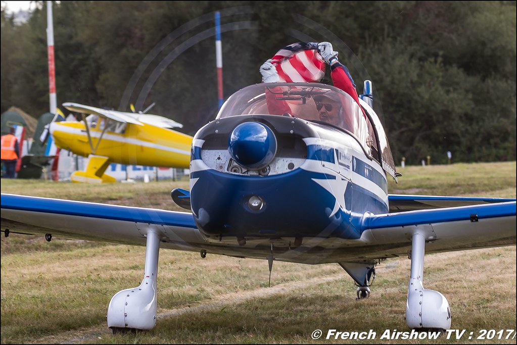 captens, Marianne , Adam , cap10 , patrouille cap tens , capdance , Acrobatics , Legend Air en Limousin 2017 , aérodrome de Saint Junien 2017 , Meeting Aerien 2017