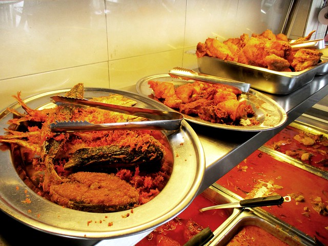 Sri Pelita Cafe food on the racks