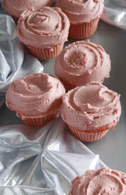 Millennial Pink Cupcakes