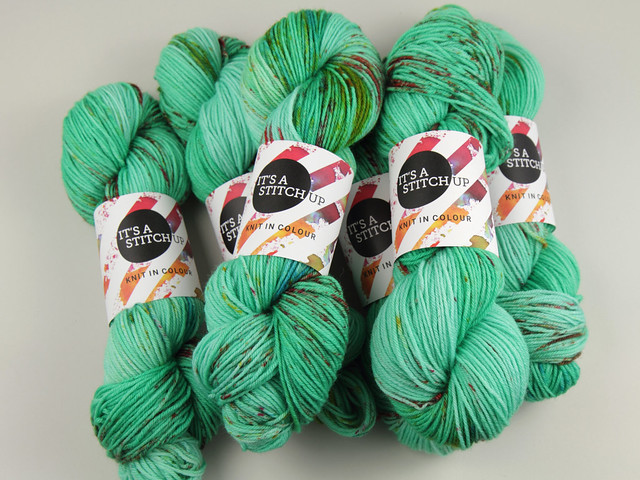 Dynamite DK hand-dyed superwash pure British wool yarn 100g – ‘Minted’