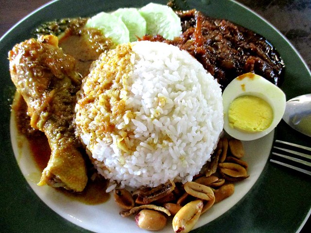 Colourful Cafe nasi lemak with chicken drumstick curry