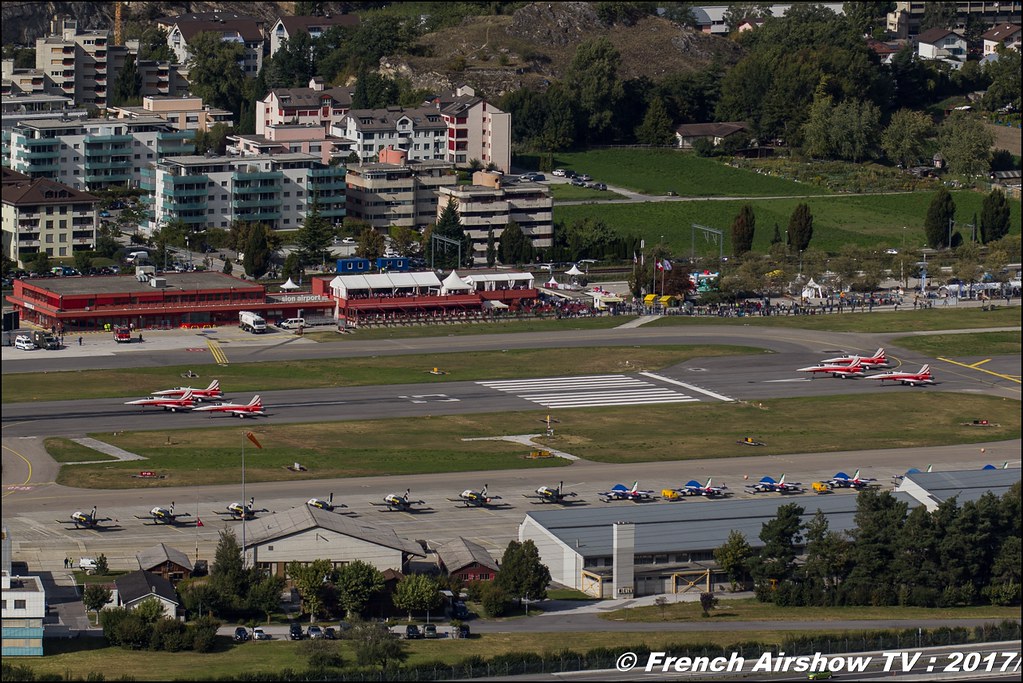 Patrouille Suisse , Breitling Sion Air Show 2017 , sion airshow , montagne , Alpes suisse , Canton du Valais , Meeting Aerien 2017