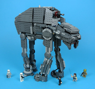 LEGO 75189 First Order Heavy Assault Walker review | Brickset