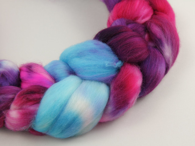 Hand Dyed Superfine Merino Superwash Wool Combed Top/Roving/Spinning Fibre 100g – ‘Lightning’ (purple, turquoise, pinks)