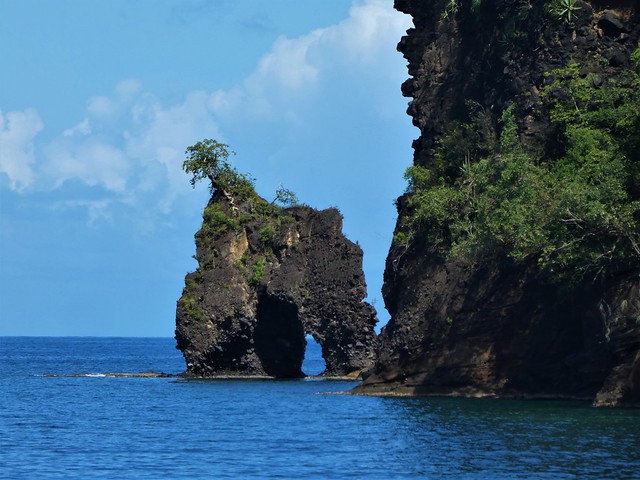 Arco de piedra de la isla de San Vicente (Islas del Caribe e crucero)